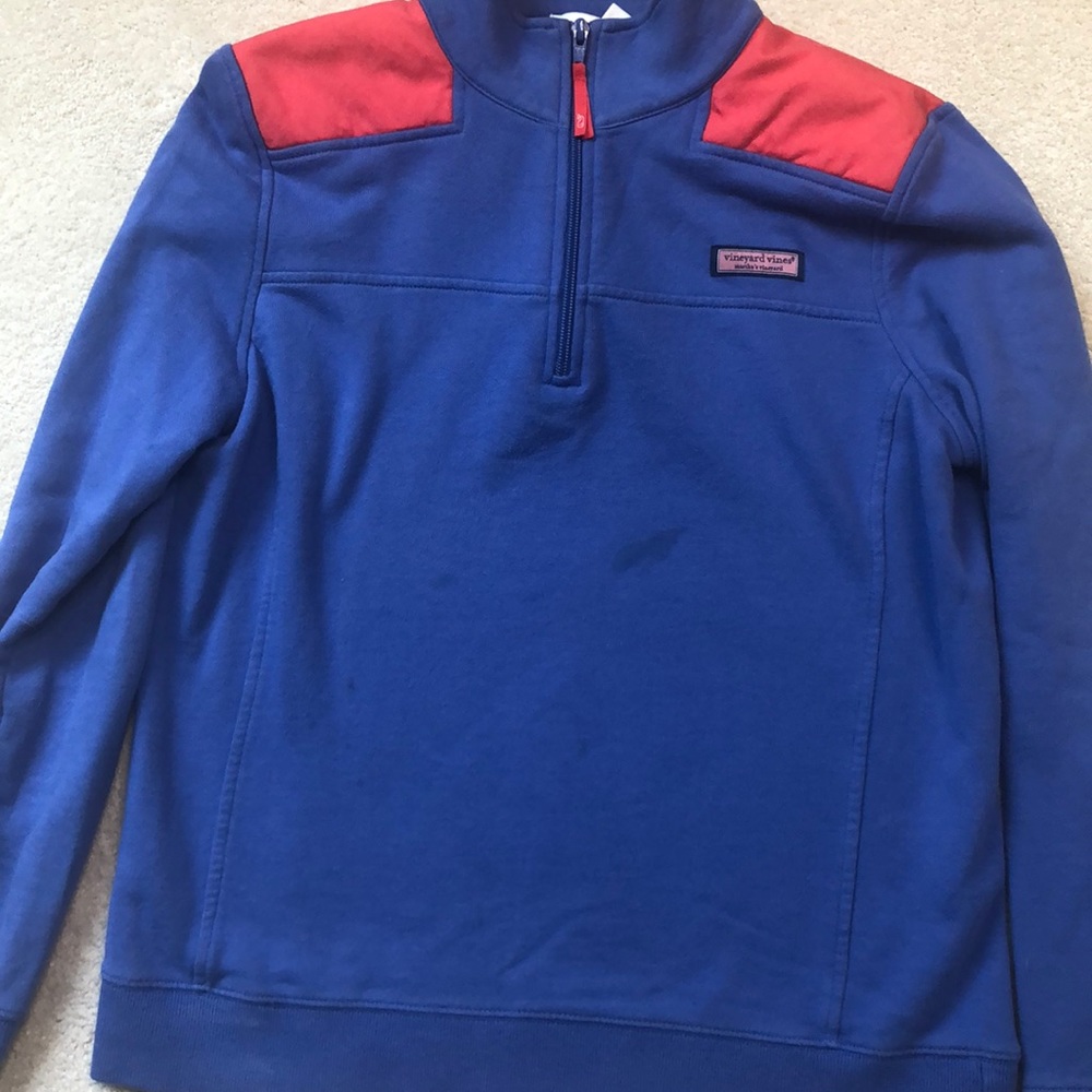 Medium half zip Vineyard Vines sweatshirt